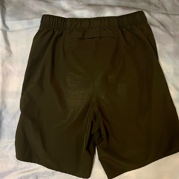 Lot of four men’s Nike Dri-Fit shorts size small - Picture 8 of 9